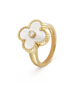 18K Vintage Alhambra Pearl Ring