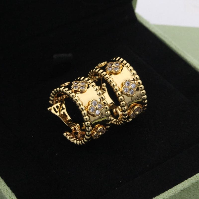 18kYellowGoldVCAPerleeCloversHoopEarring_dfabc627-476b-4985-8095-d9c0f6e7bf57