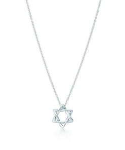 18K Star of David Pendant Necklace