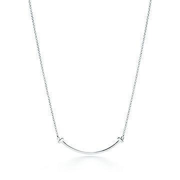 tiffany-tsmile-pendant-35189424_950622_ED